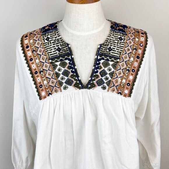 Lovestitch Embroidered Blouse - Picture 3 of 6